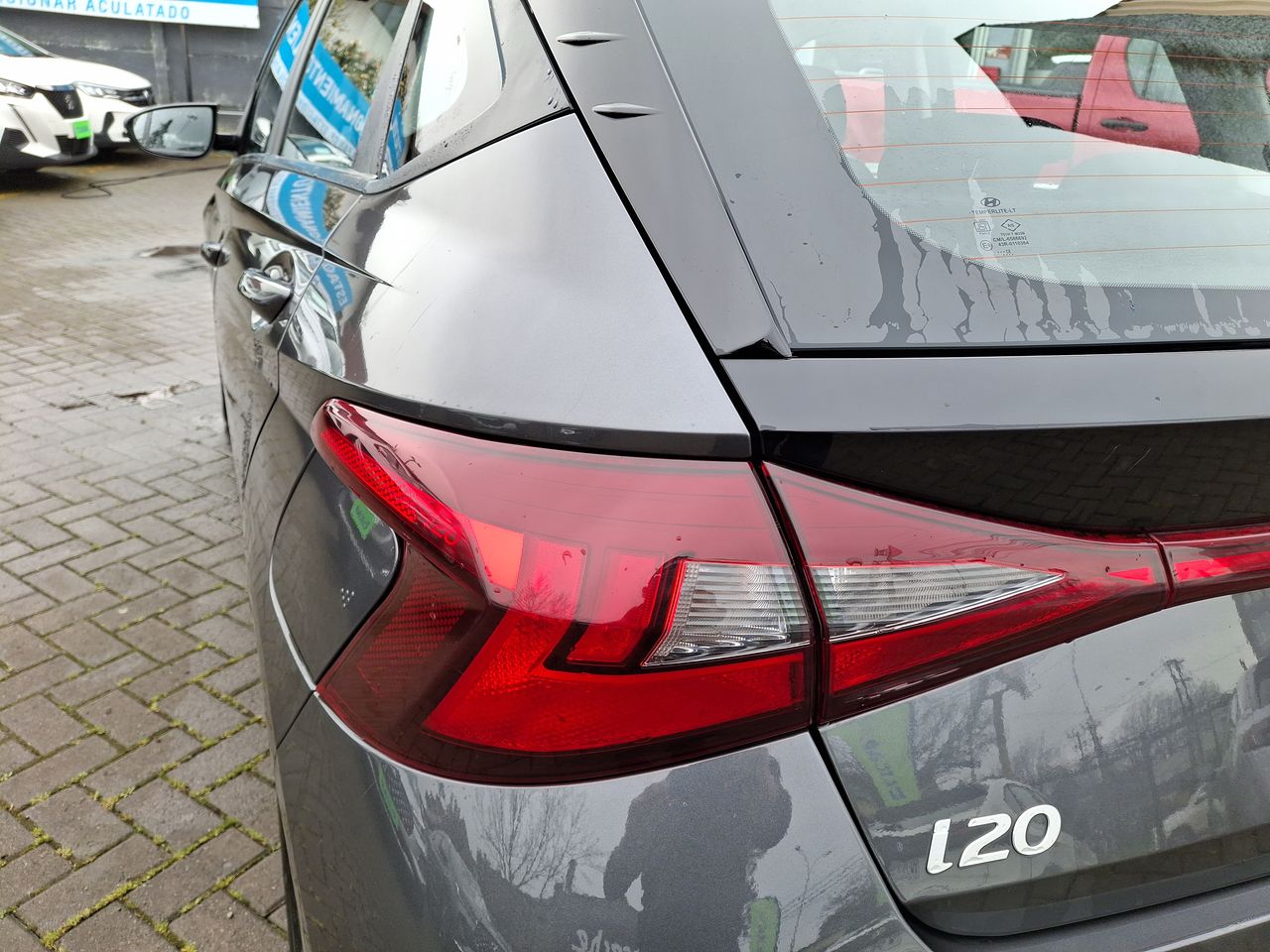 HYUNDAI - 19