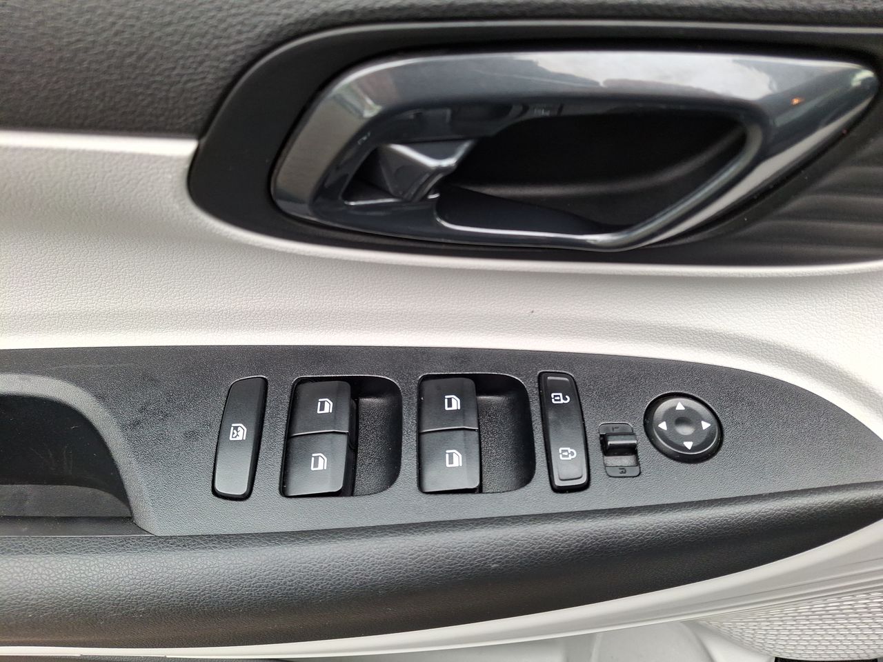 HYUNDAI - 21