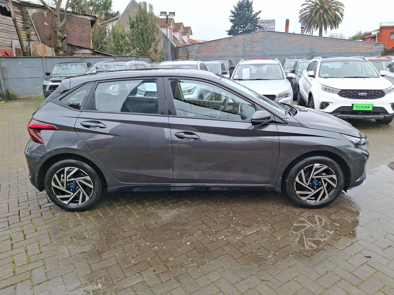 HYUNDAI - 8
