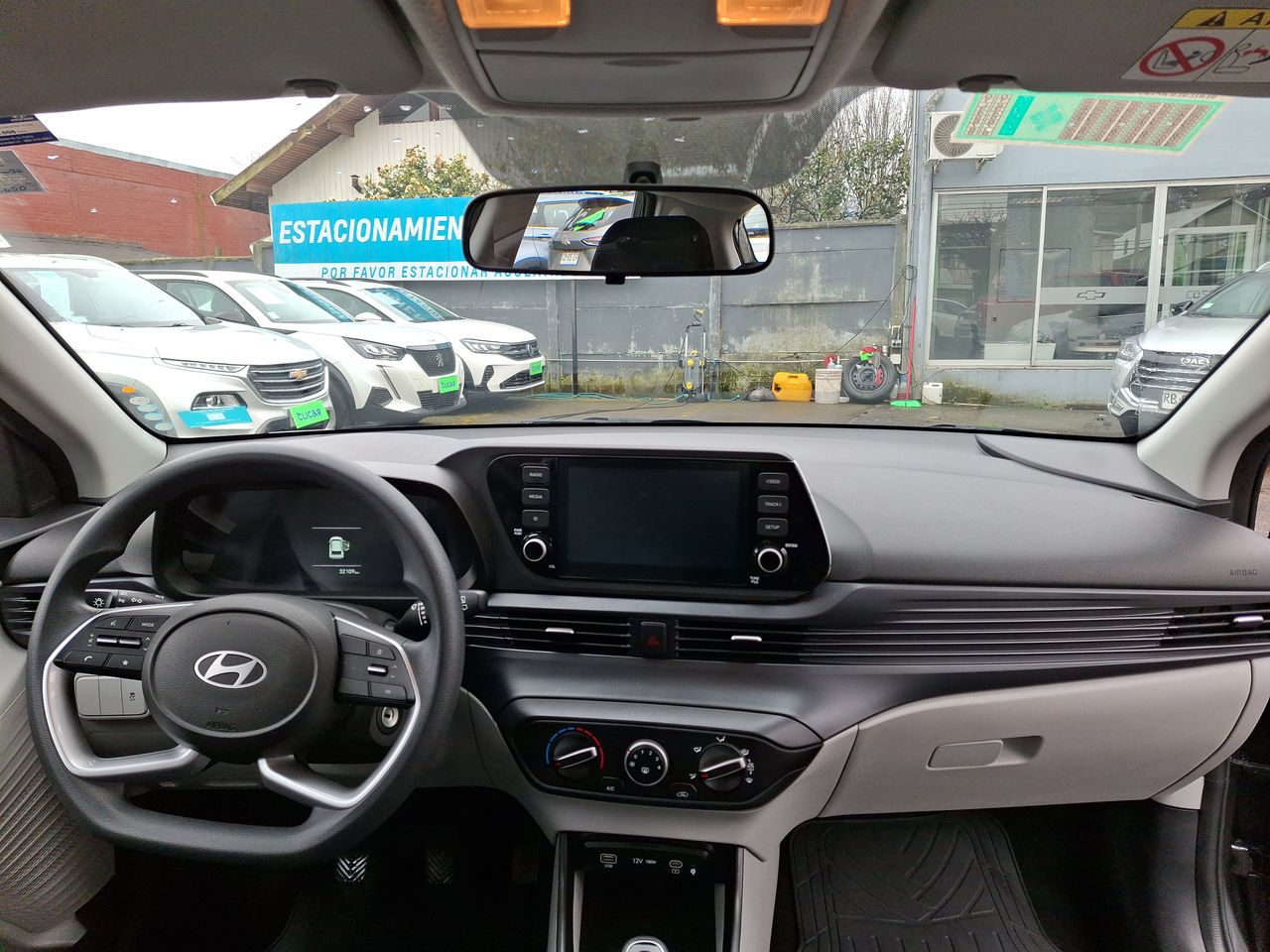 HYUNDAI - 9