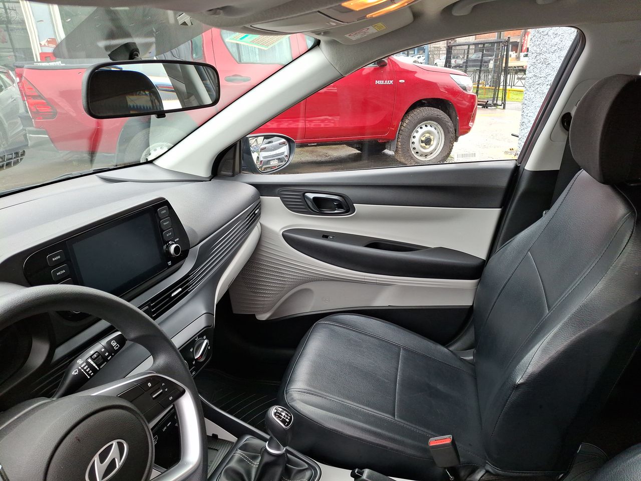HYUNDAI - 10
