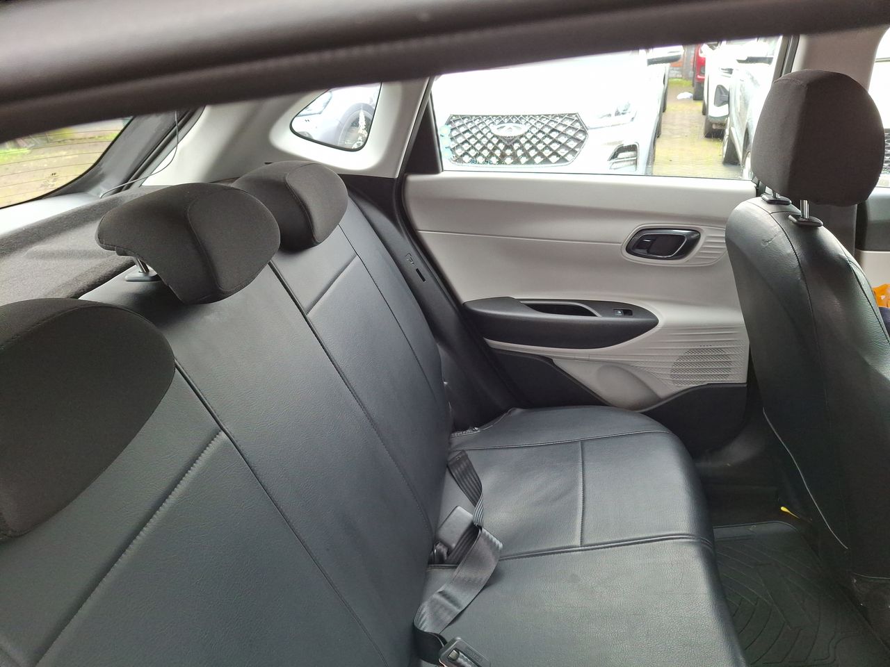 HYUNDAI - 14