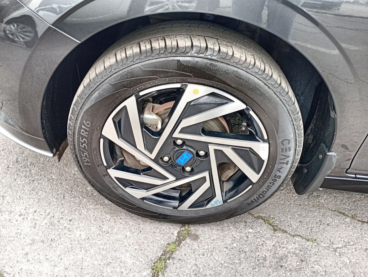 HYUNDAI - 17