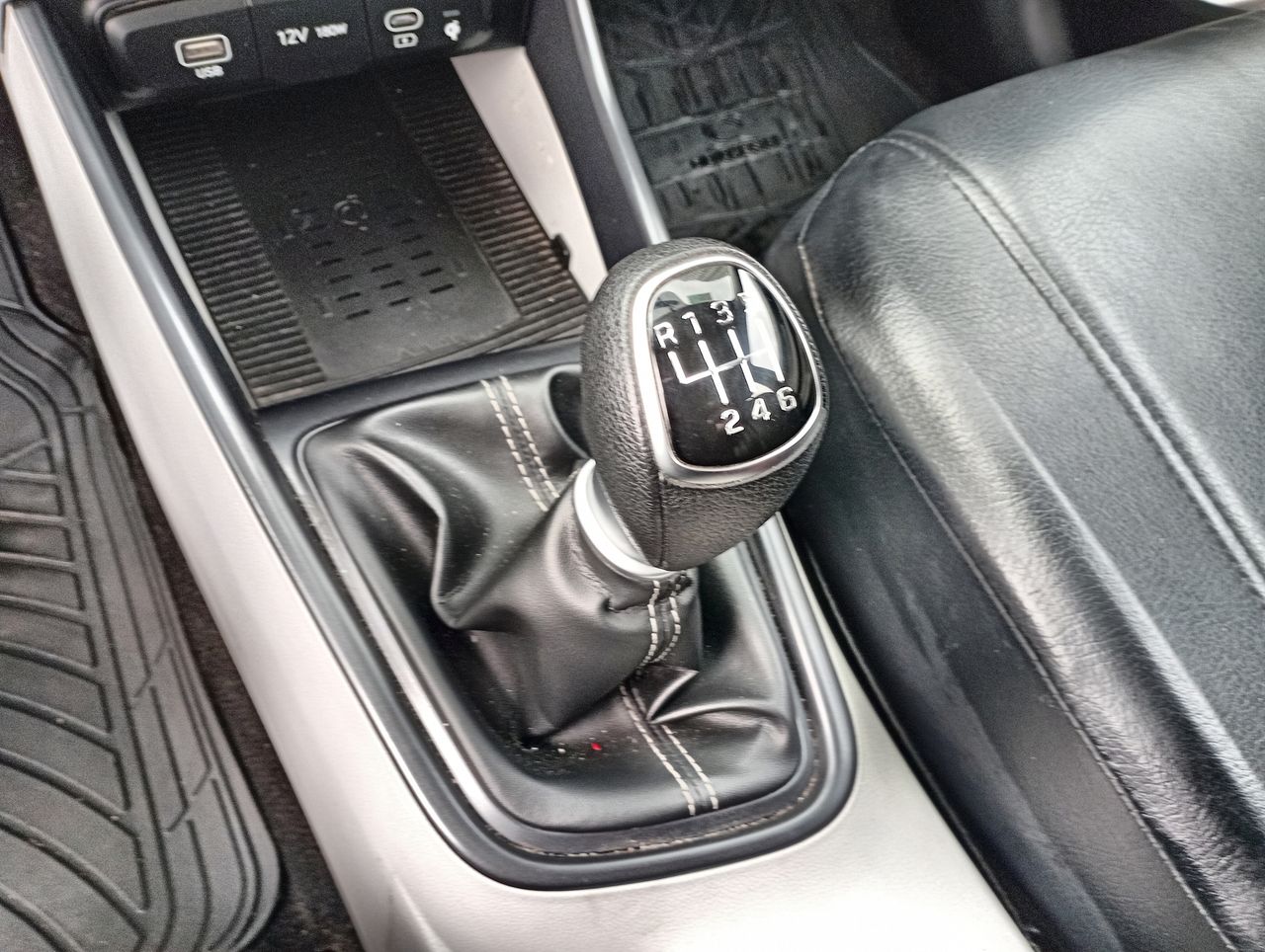 HYUNDAI - 32