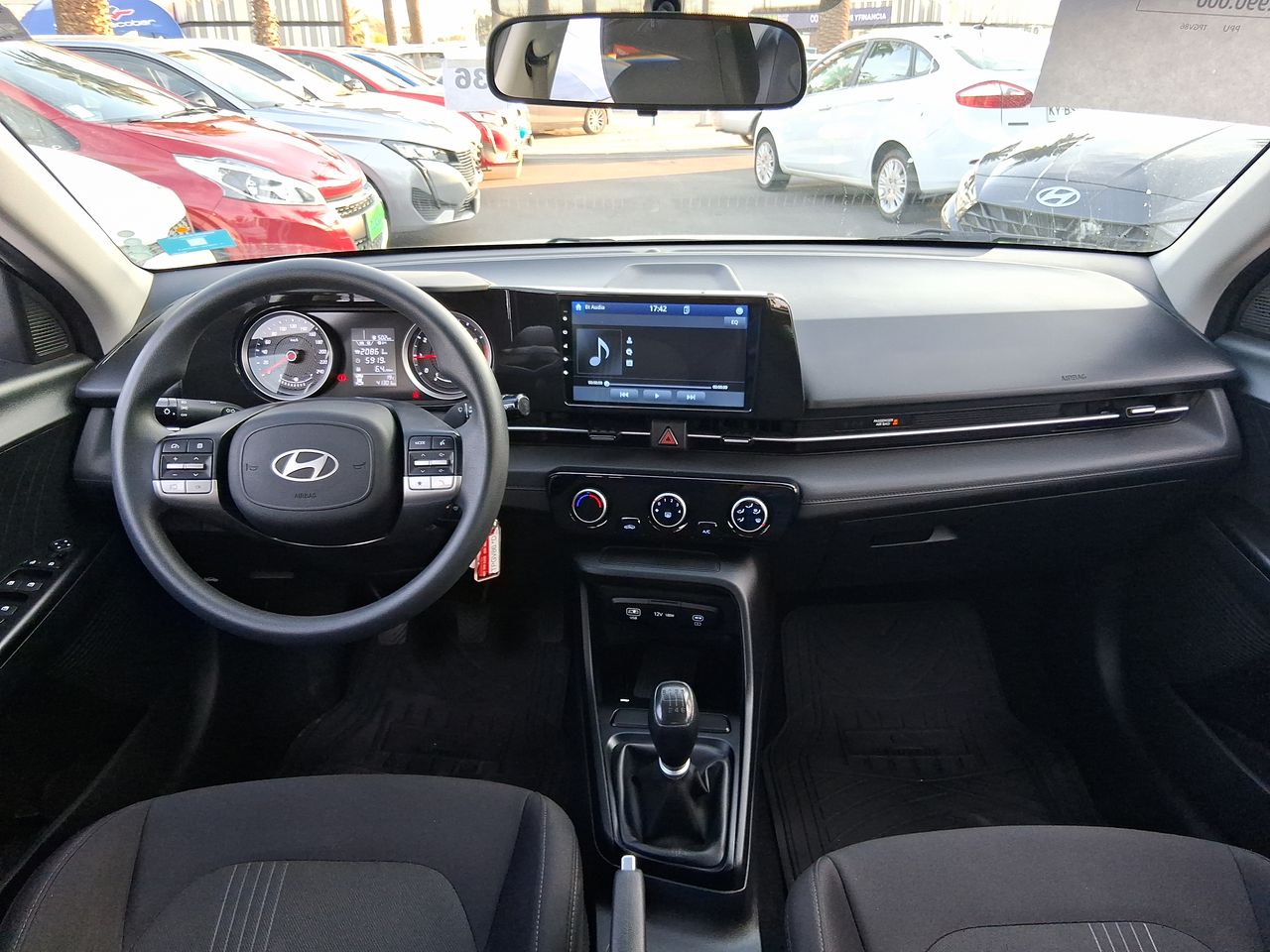 HYUNDAI - 32