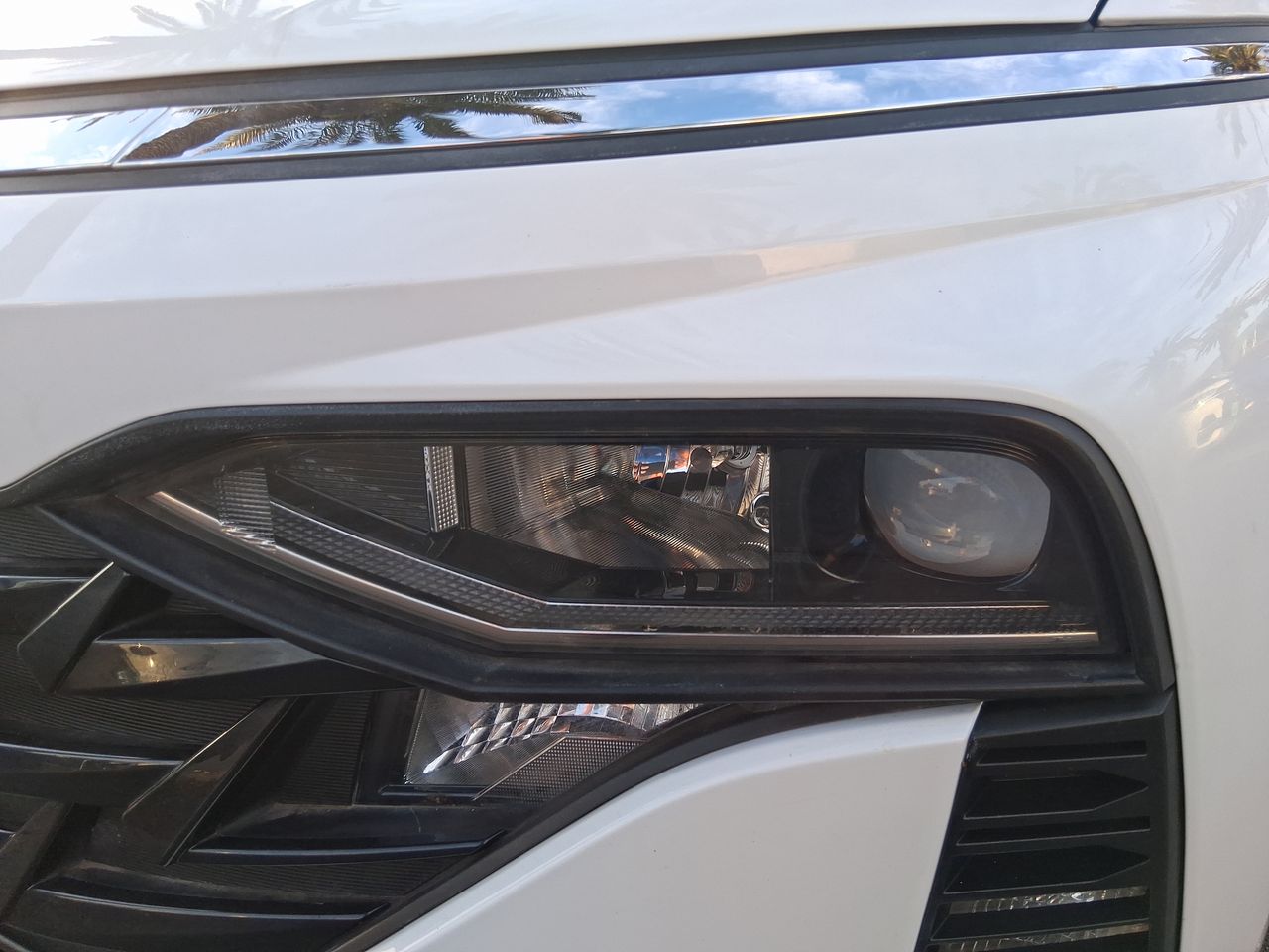 HYUNDAI - 18