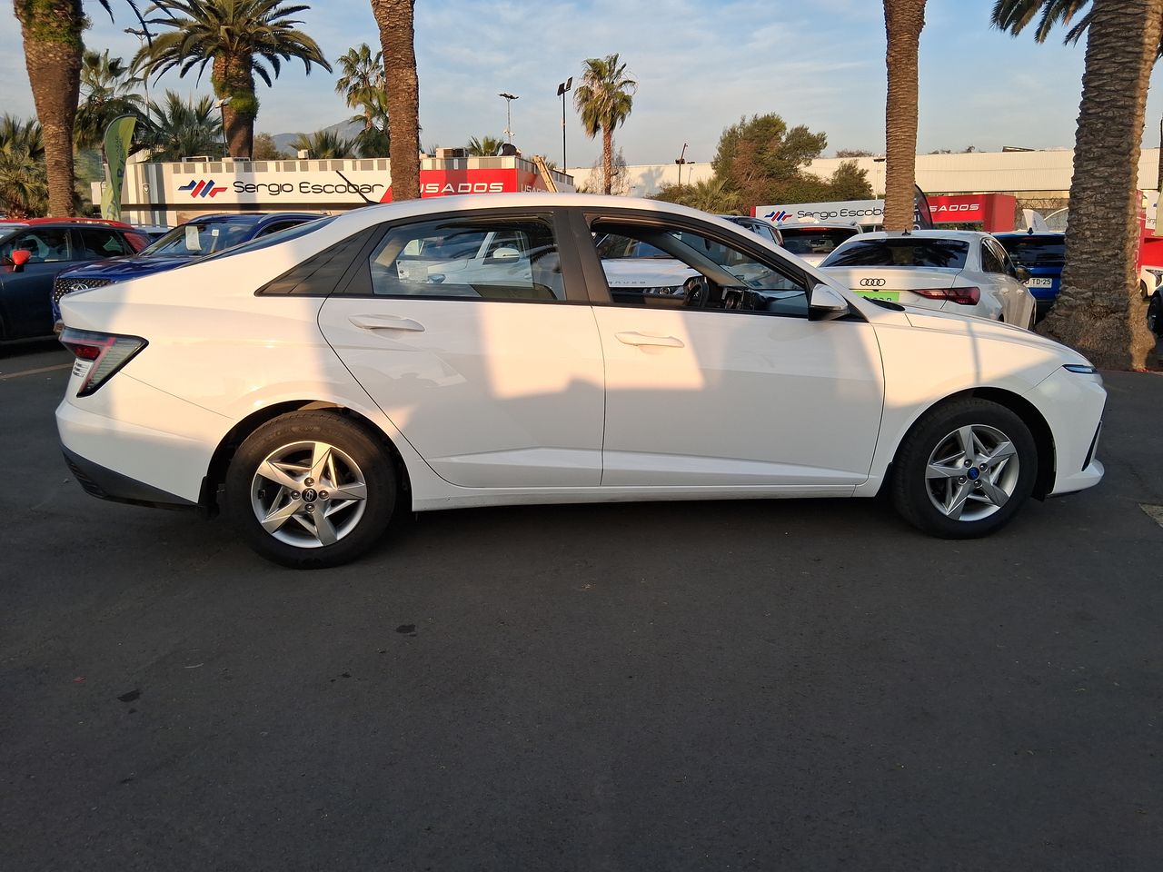 HYUNDAI - 8