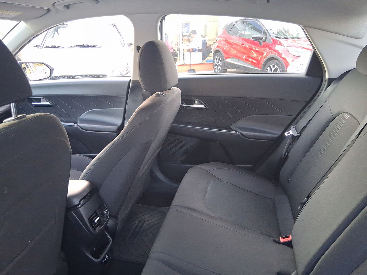 HYUNDAI - 11