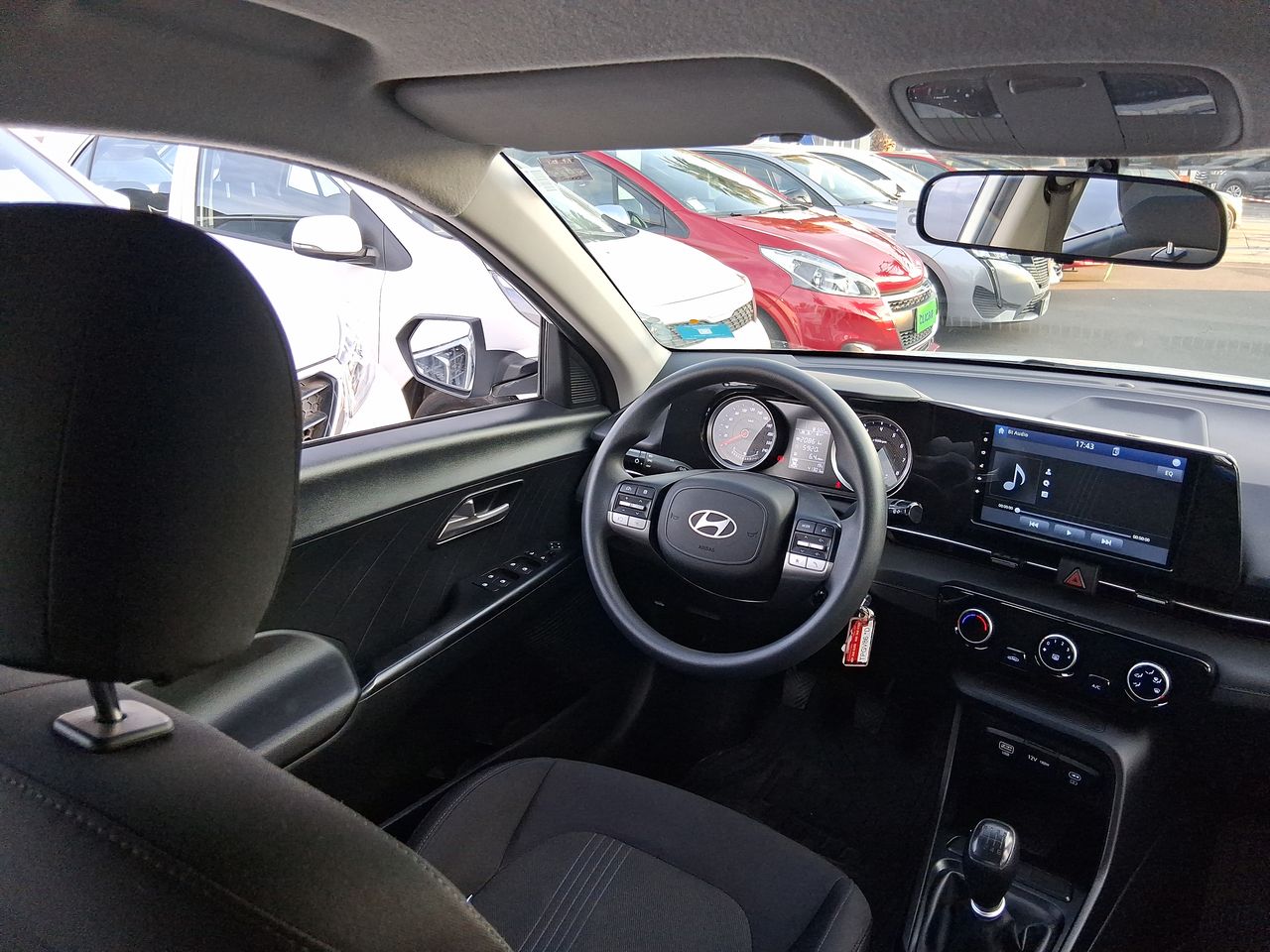 HYUNDAI - 16