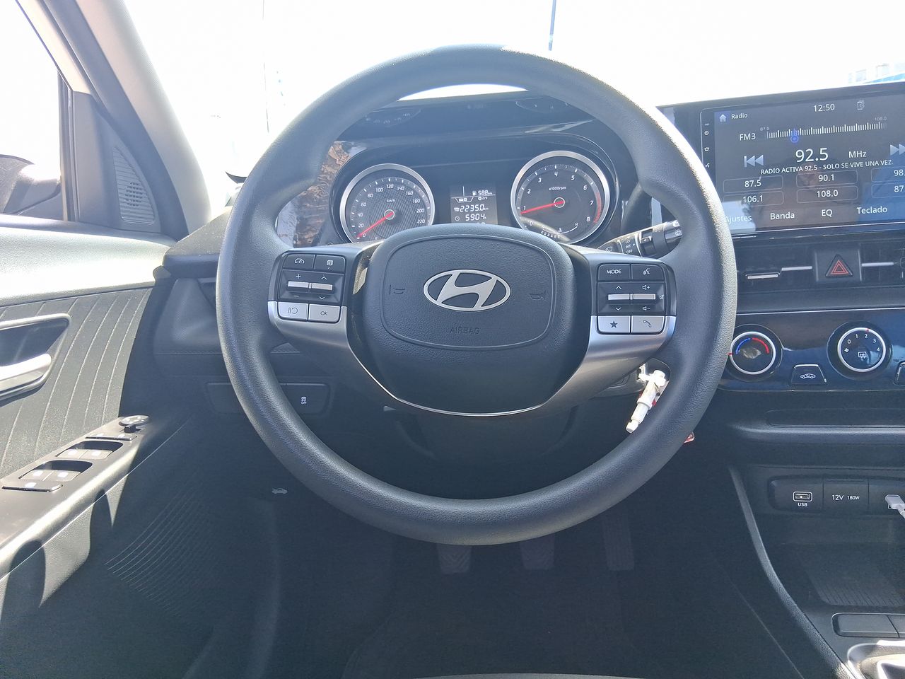 HYUNDAI - 25