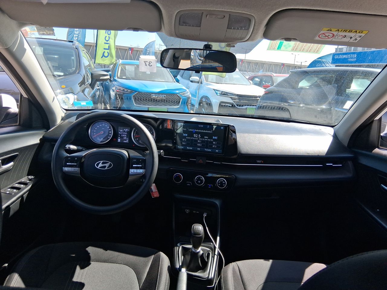 HYUNDAI - 9
