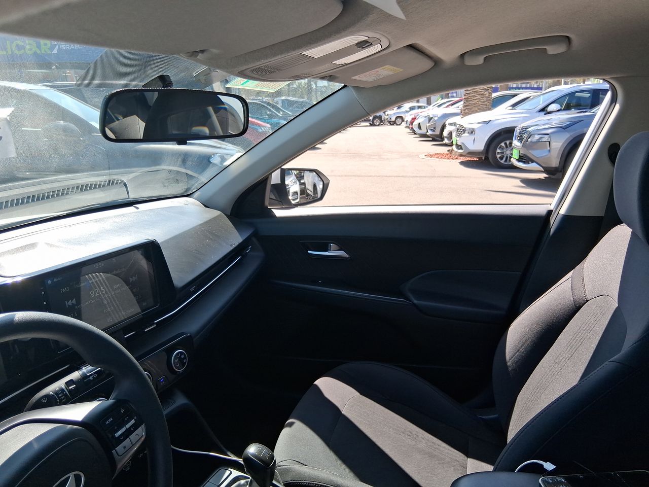 HYUNDAI - 10