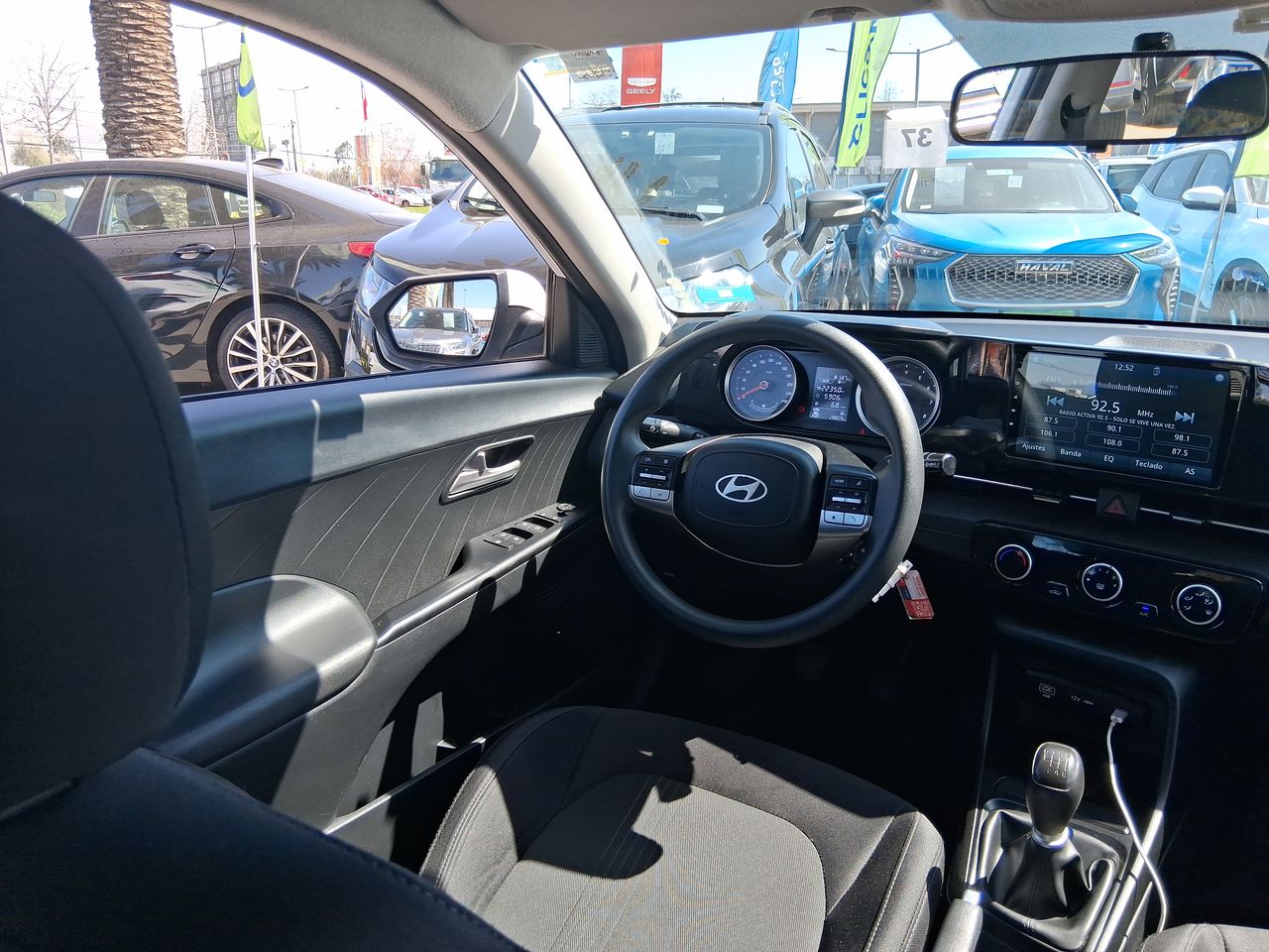 HYUNDAI - 16