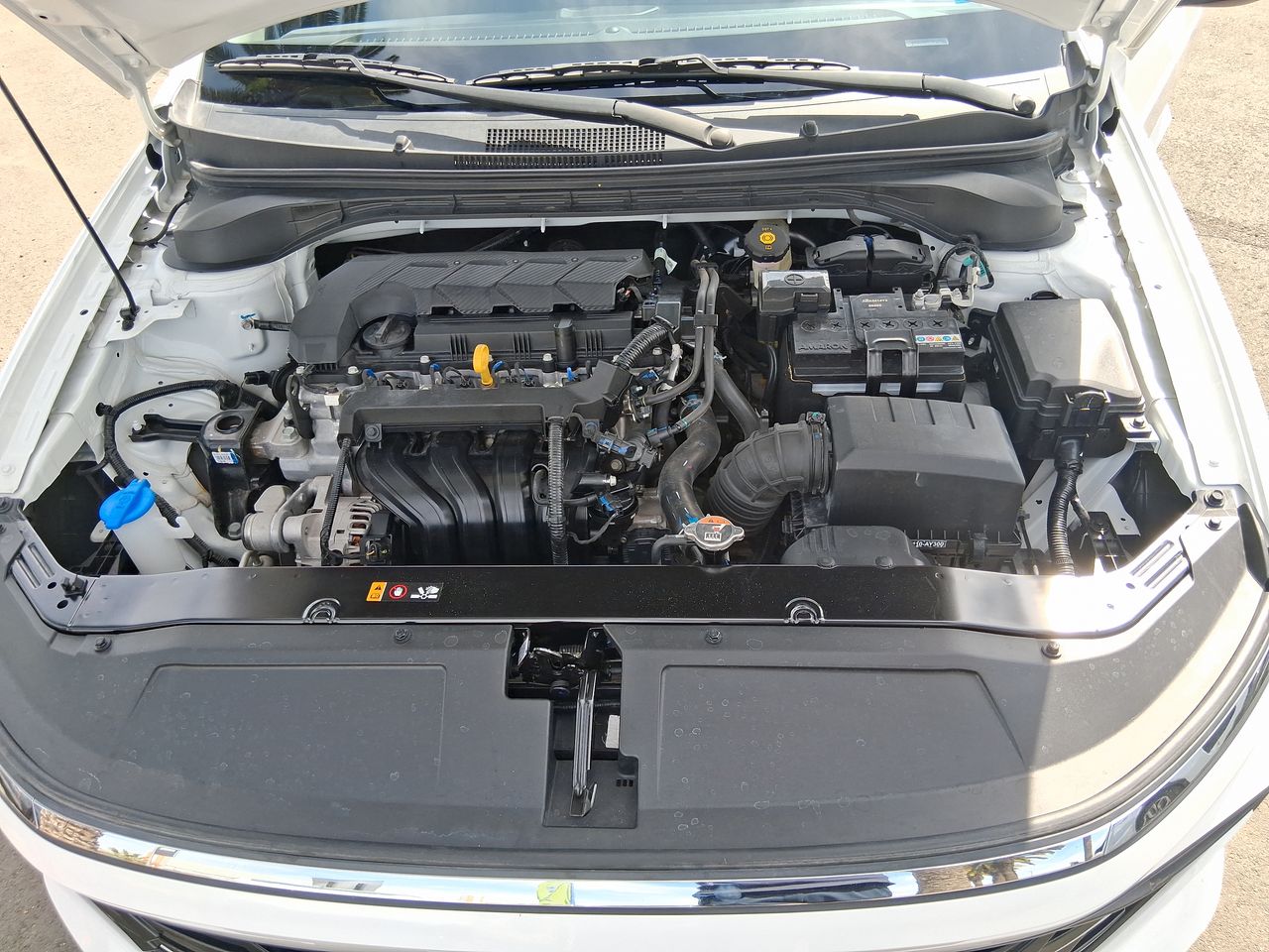 HYUNDAI - 18