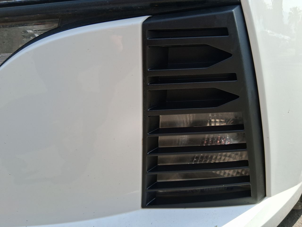 HYUNDAI - 20