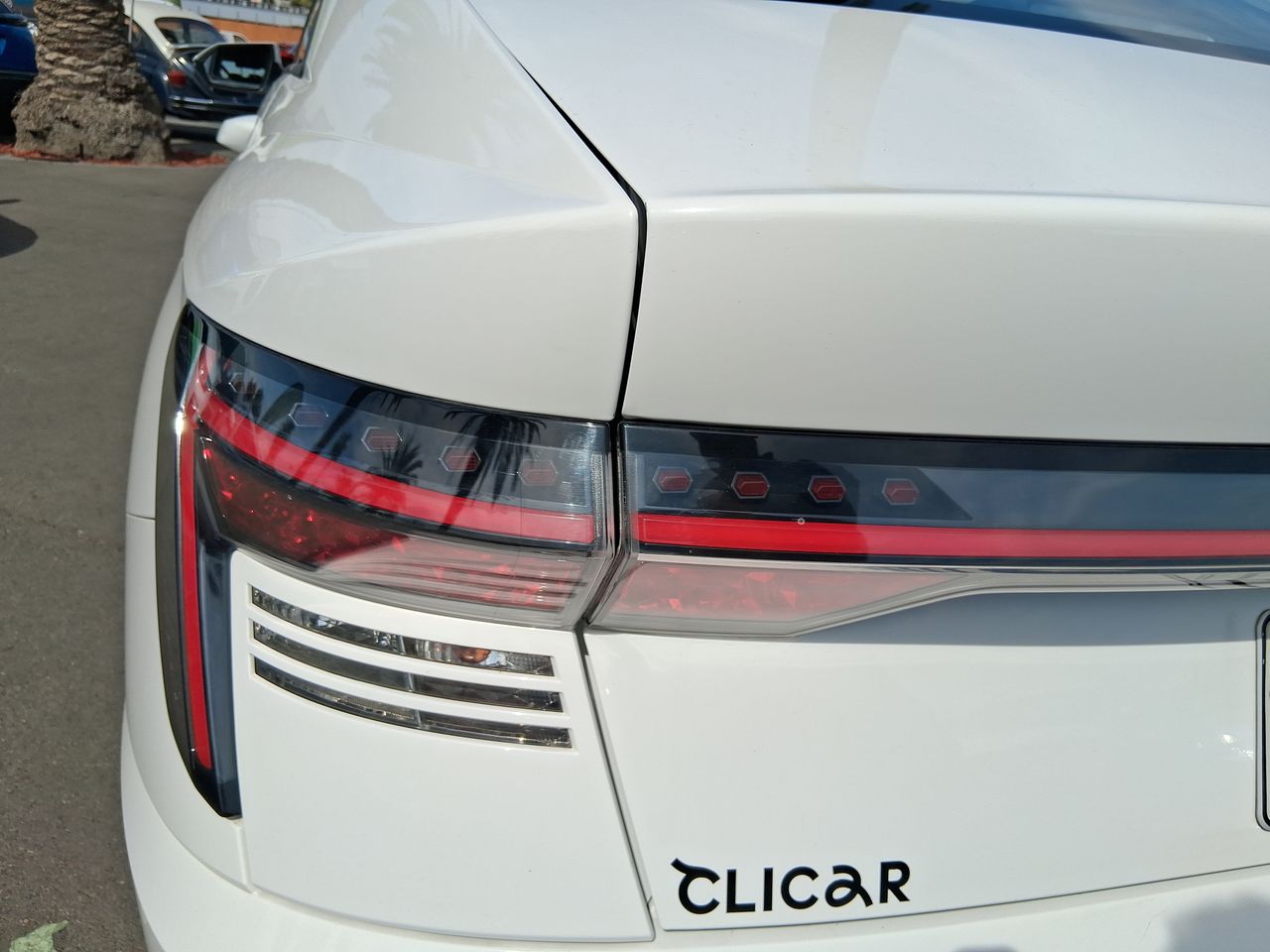 HYUNDAI - 21