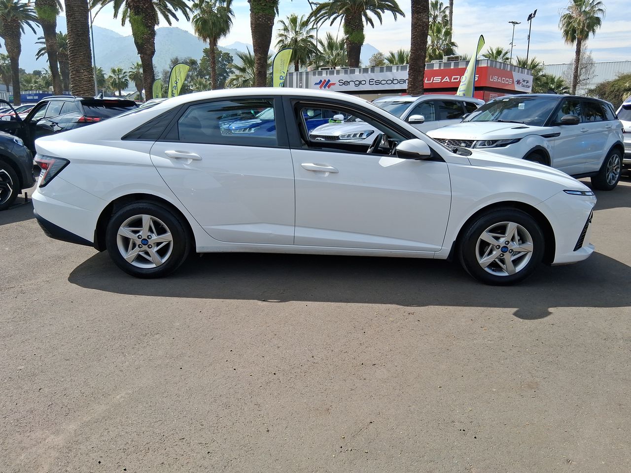 HYUNDAI - 8