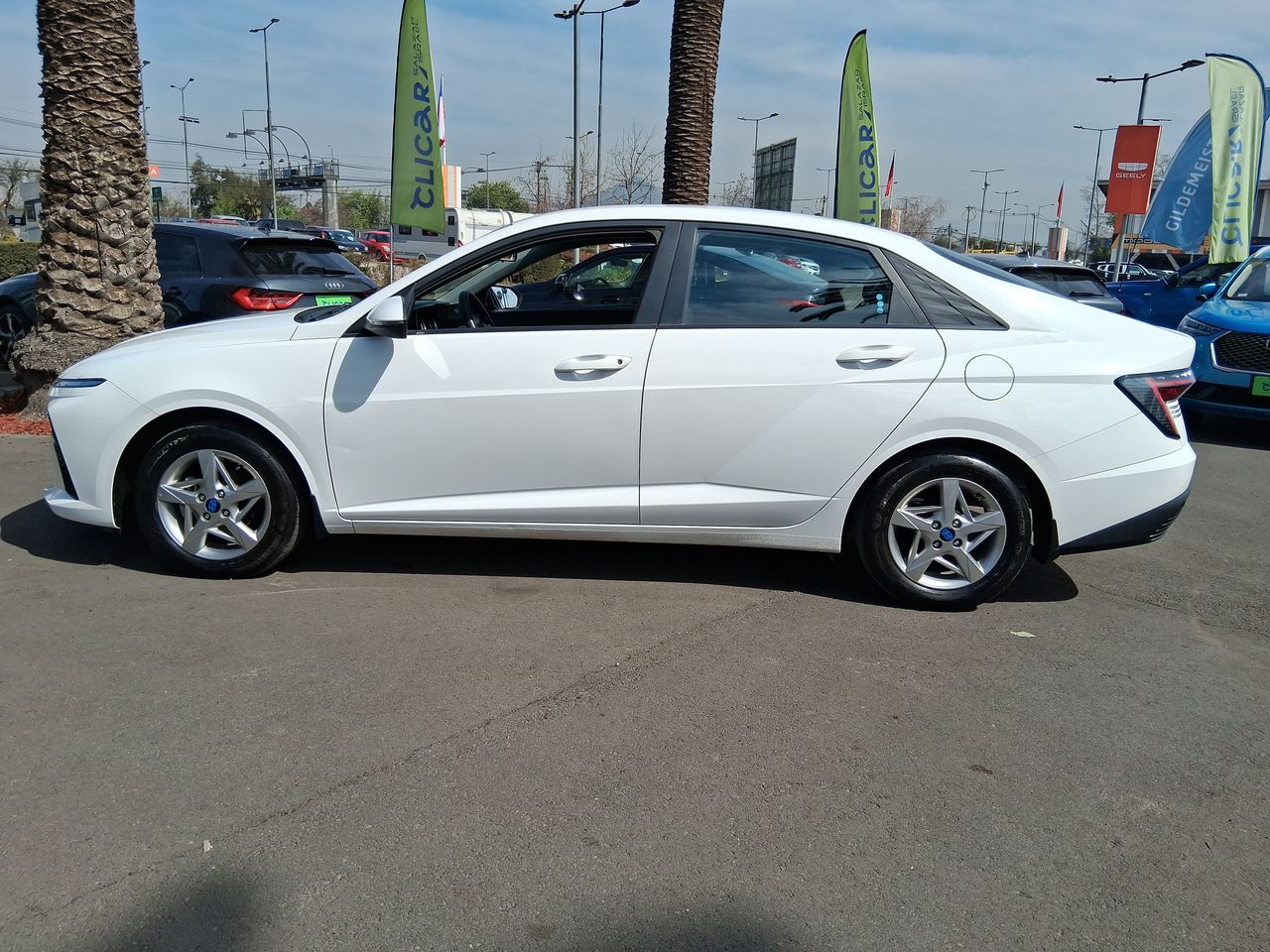 HYUNDAI - 4