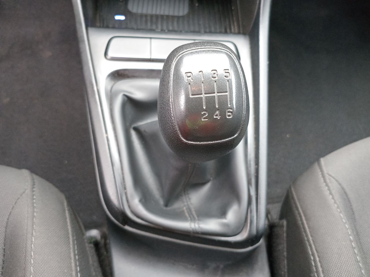 HYUNDAI - 29