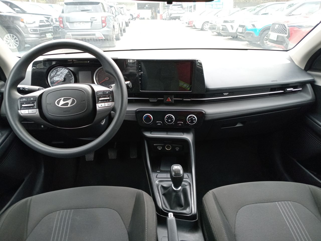 HYUNDAI - 9