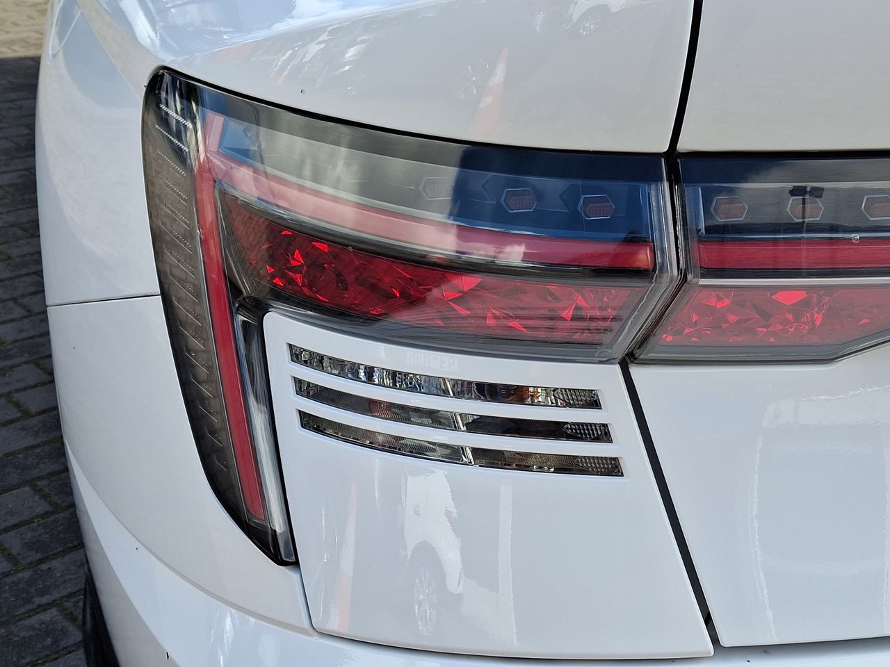 HYUNDAI - 21