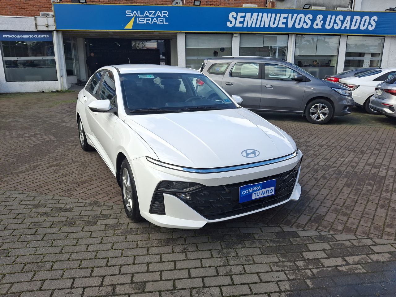 HYUNDAI - 3