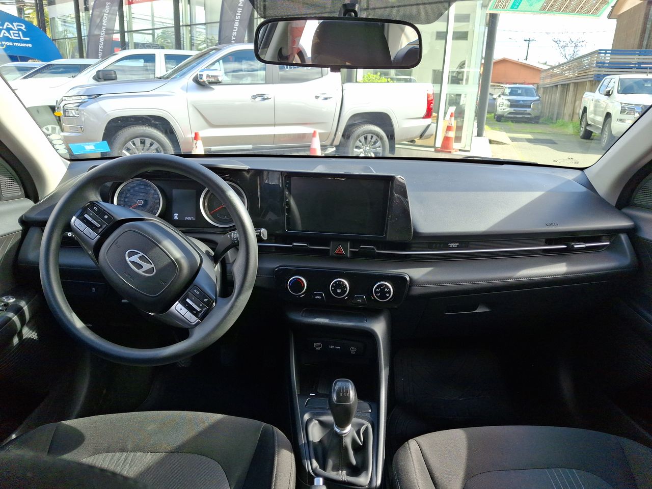 HYUNDAI - 9