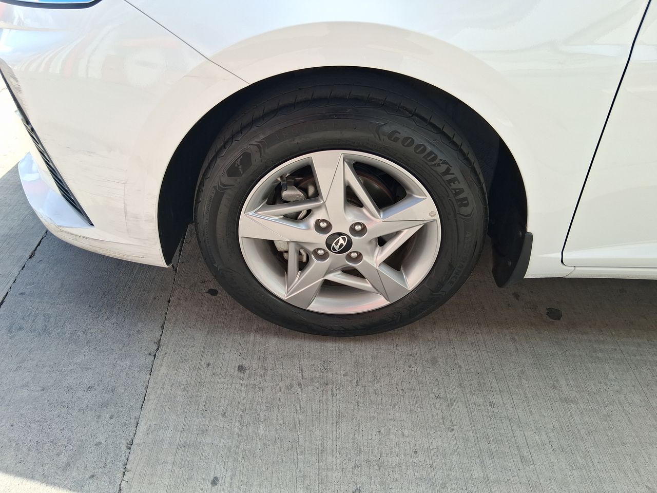 HYUNDAI - 13