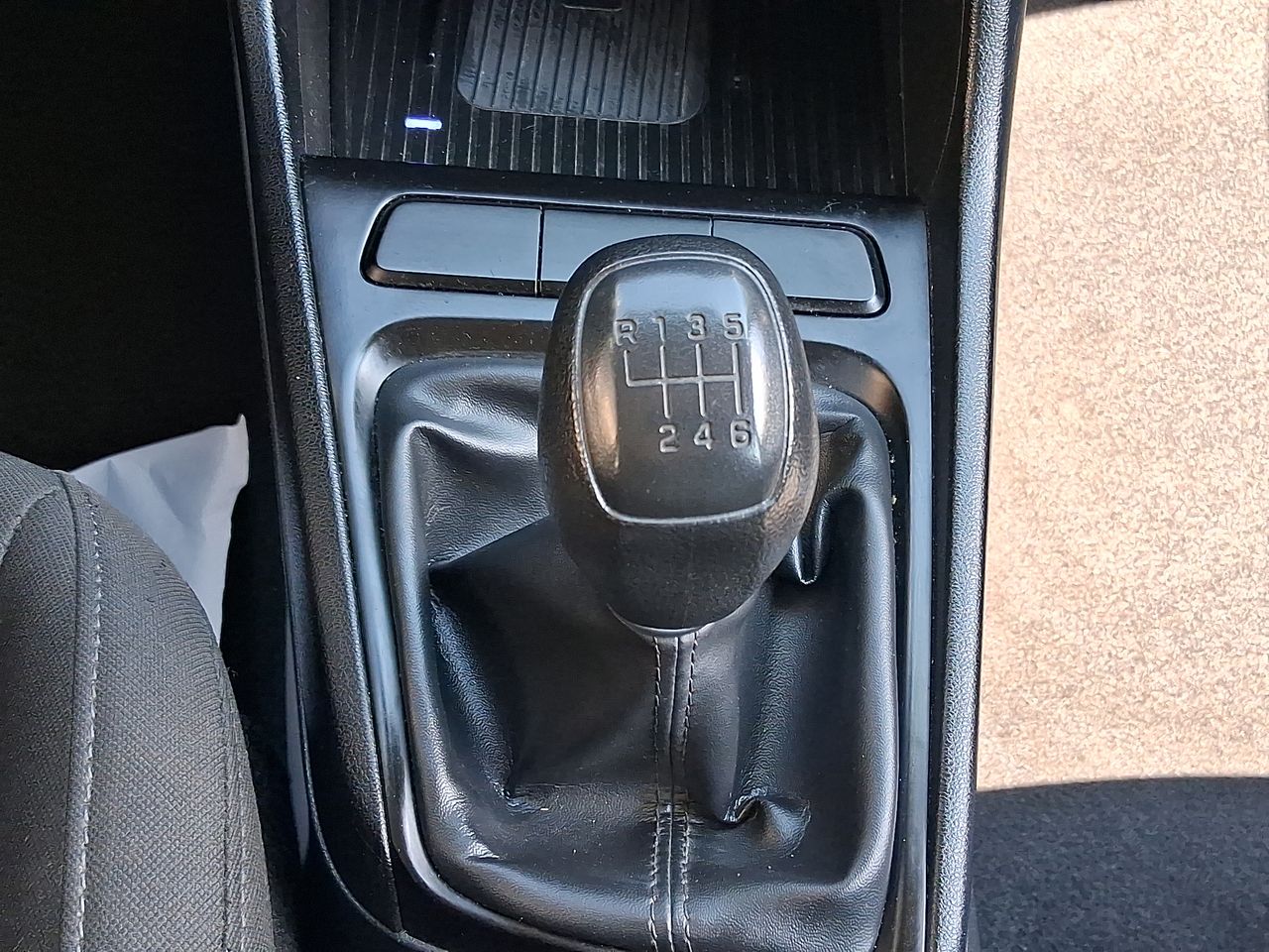 HYUNDAI - 27