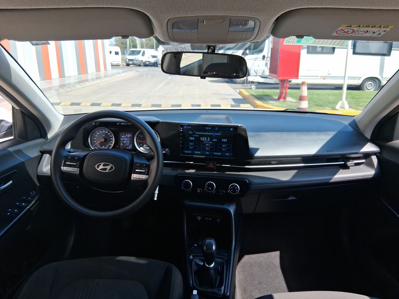 HYUNDAI - 28
