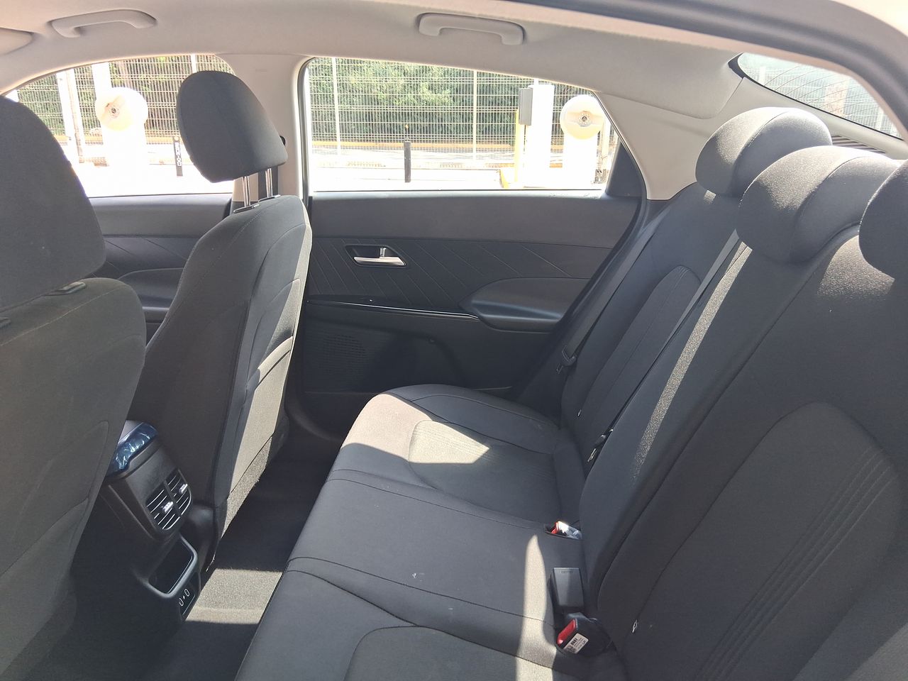 HYUNDAI - 9