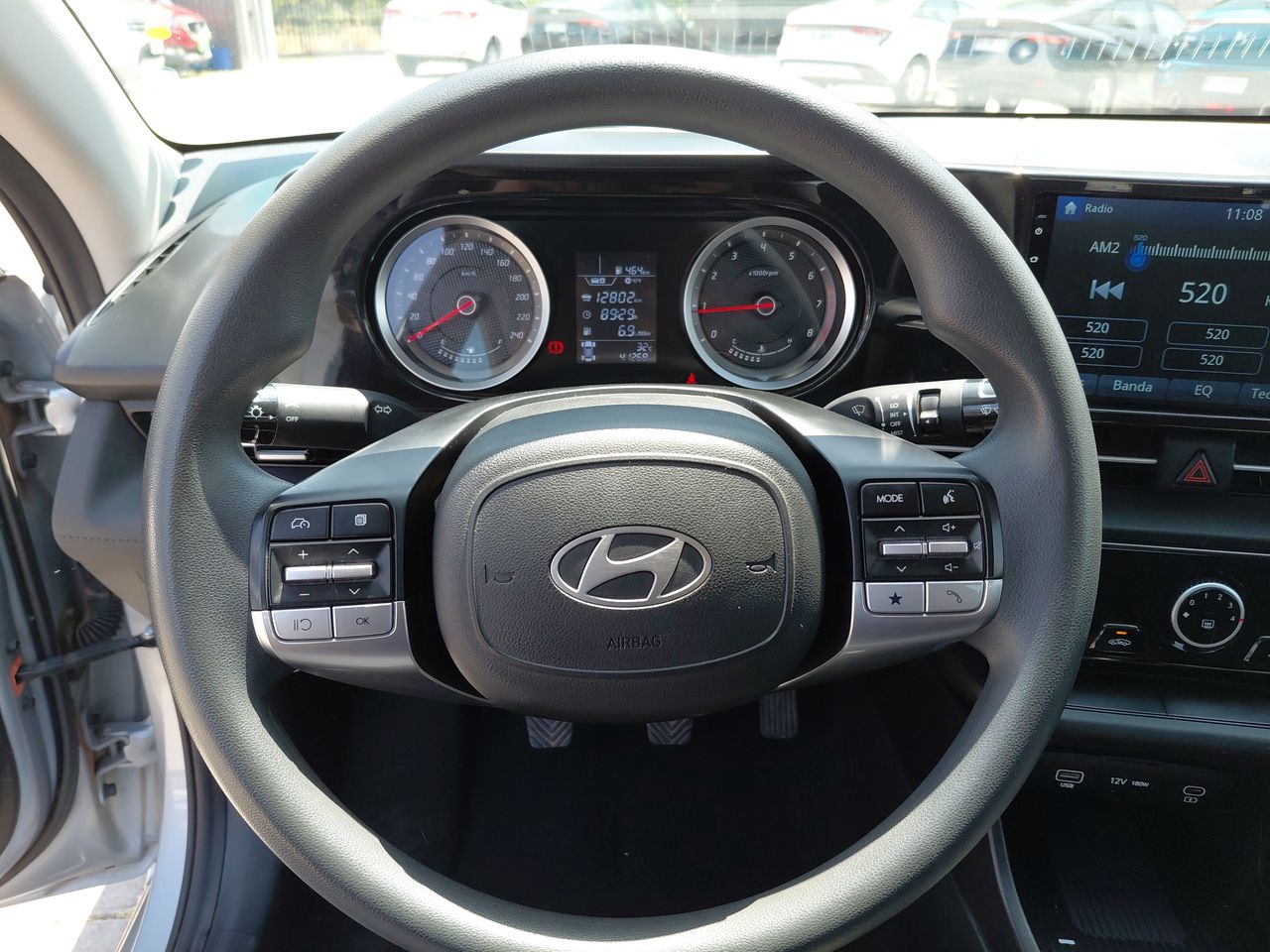 HYUNDAI - 25
