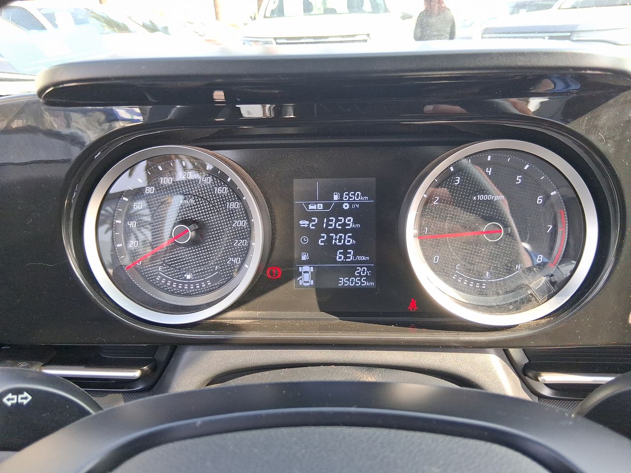 HYUNDAI - 28