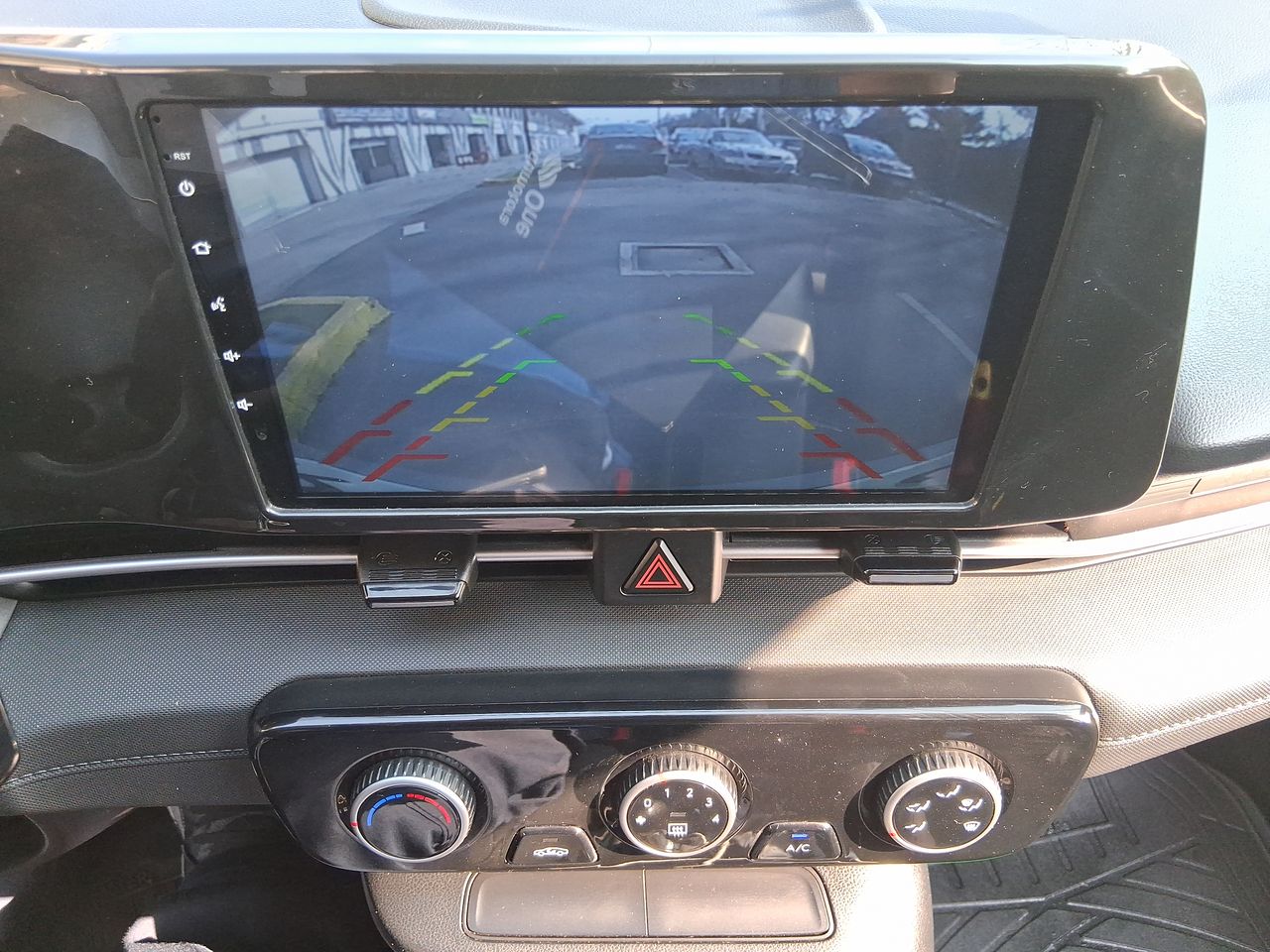 HYUNDAI - 30