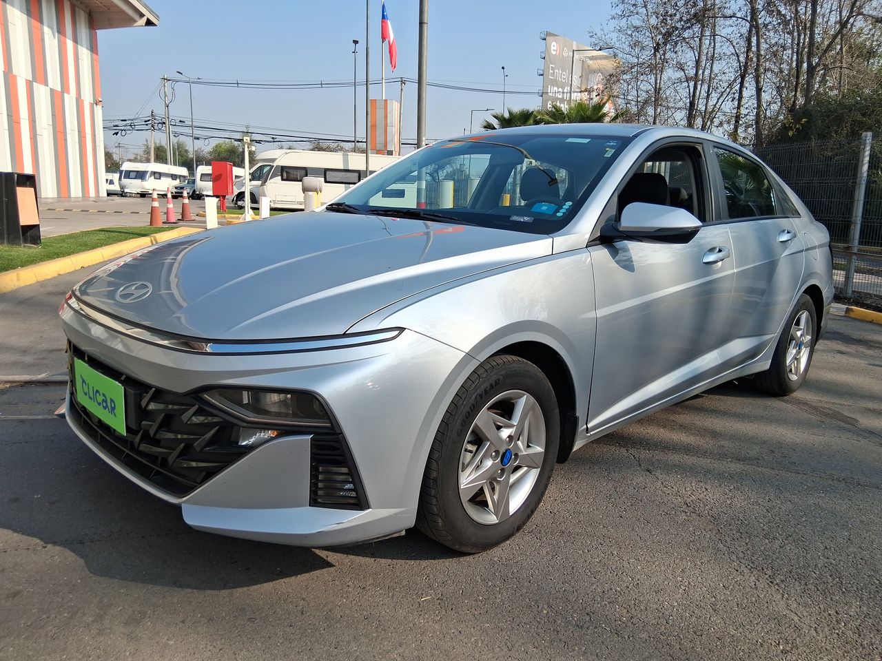 HYUNDAI - 3