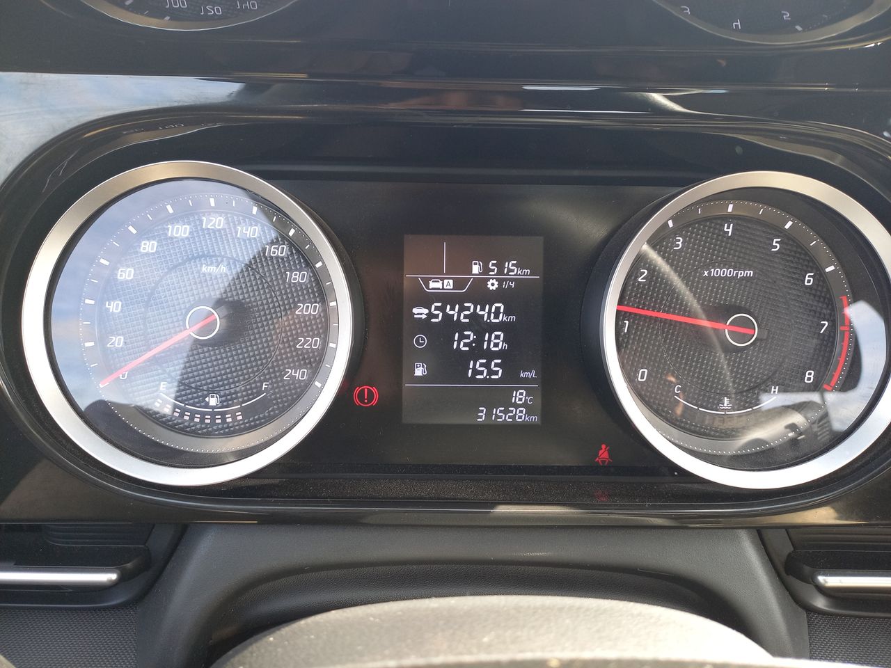 HYUNDAI - 24