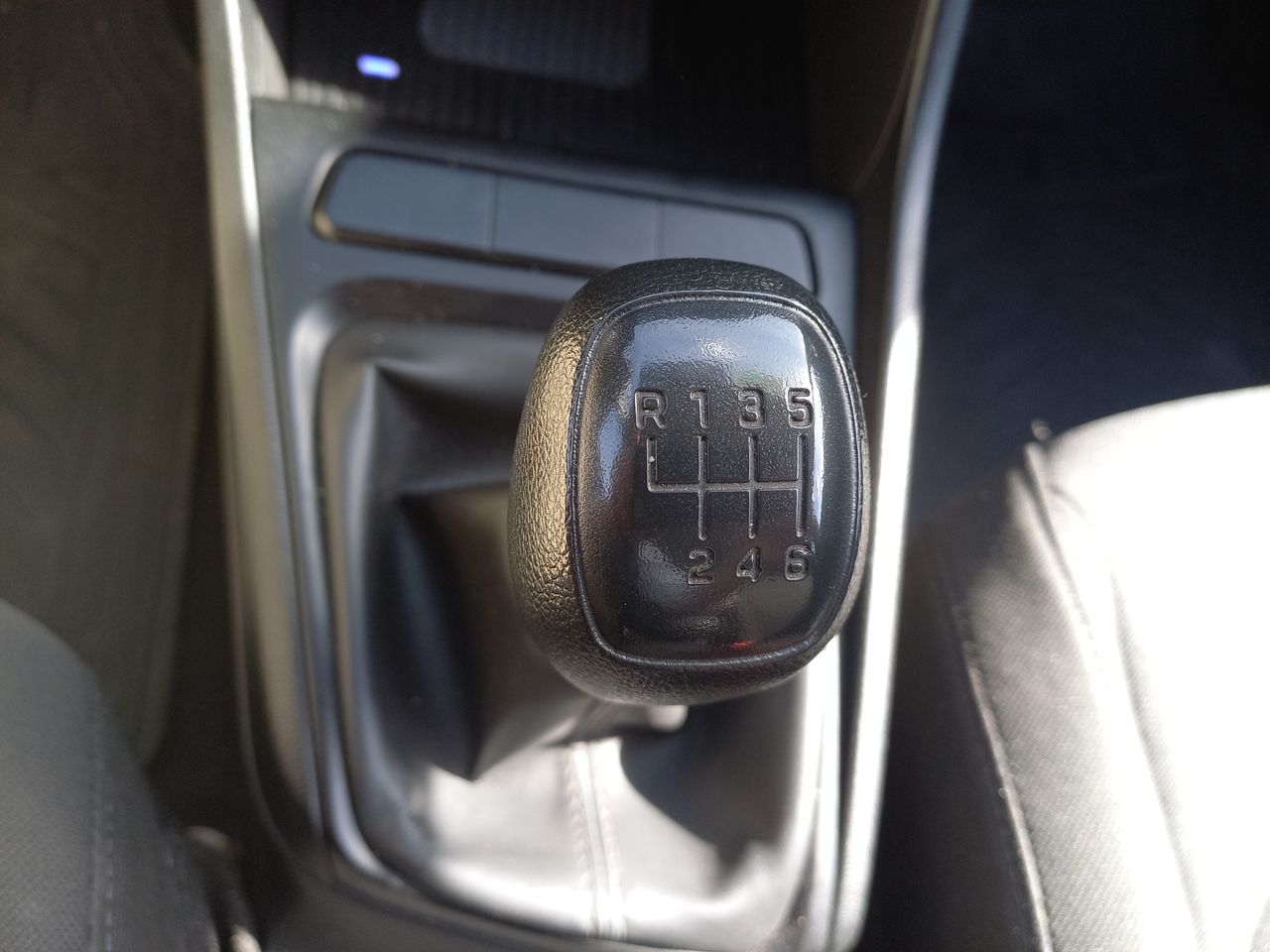 HYUNDAI - 28