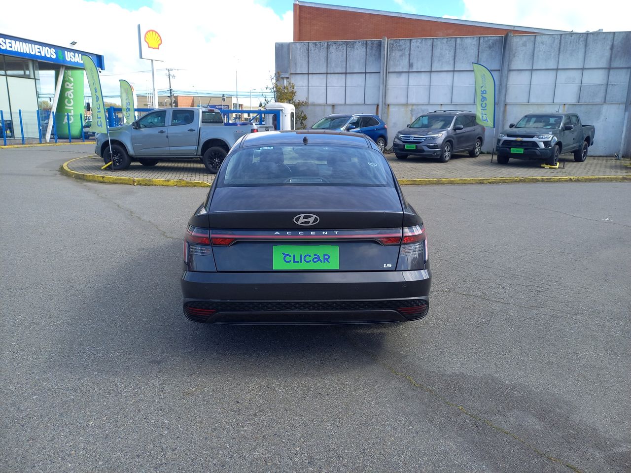 HYUNDAI - 6