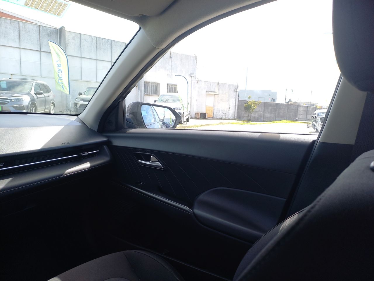 HYUNDAI - 10