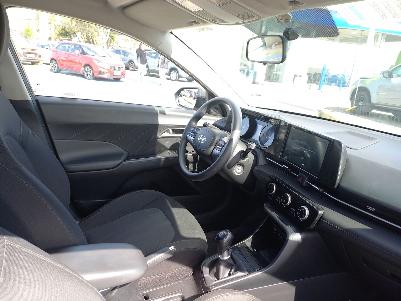 HYUNDAI - 14