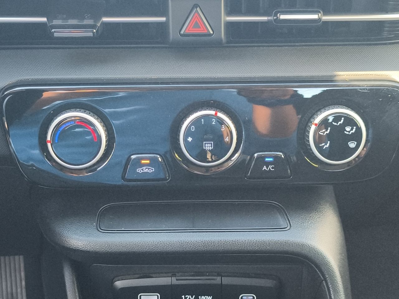 HYUNDAI - 28