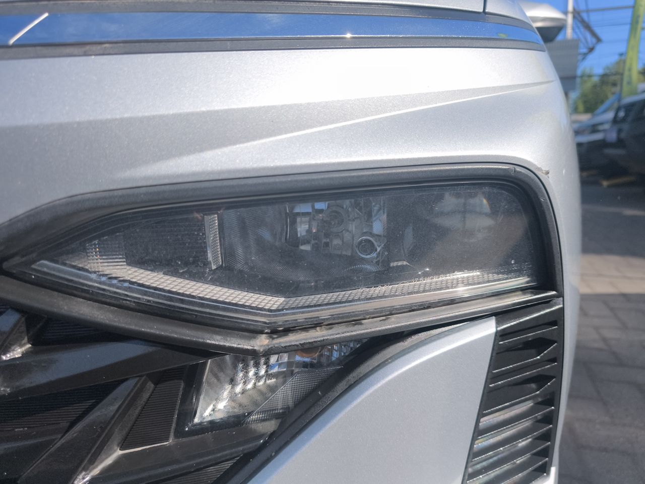 HYUNDAI - 17