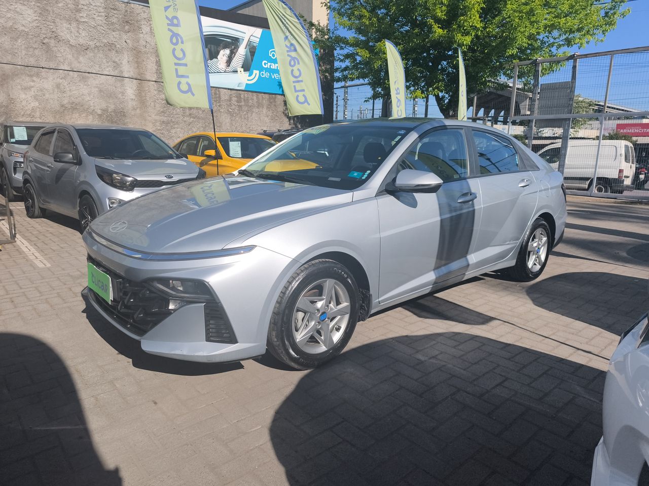 HYUNDAI - 3