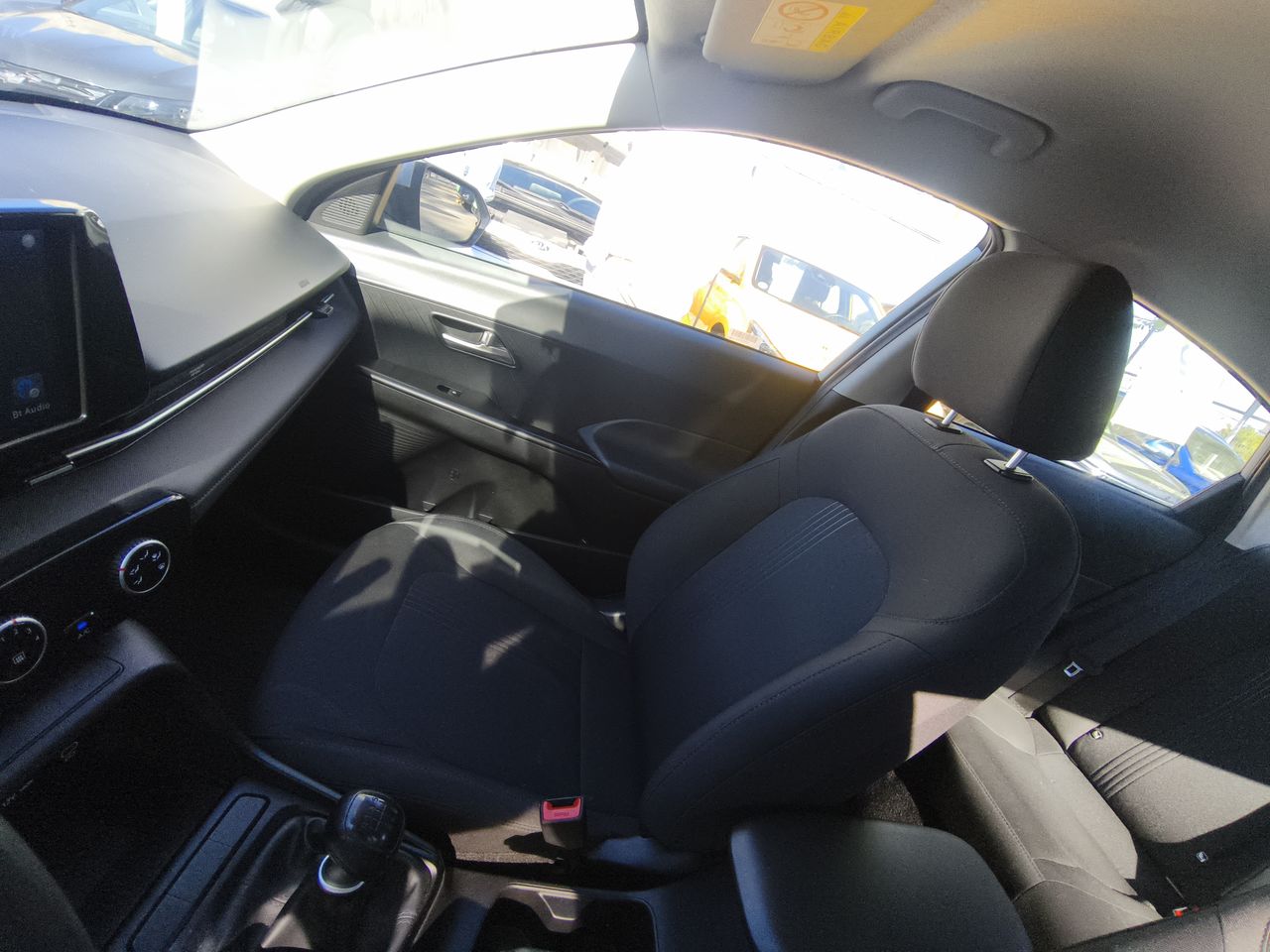 HYUNDAI - 10
