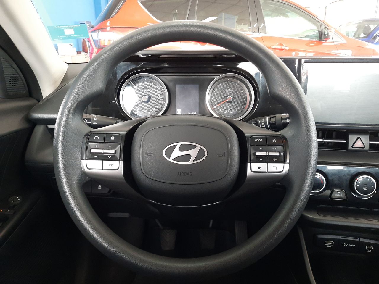 HYUNDAI - 26