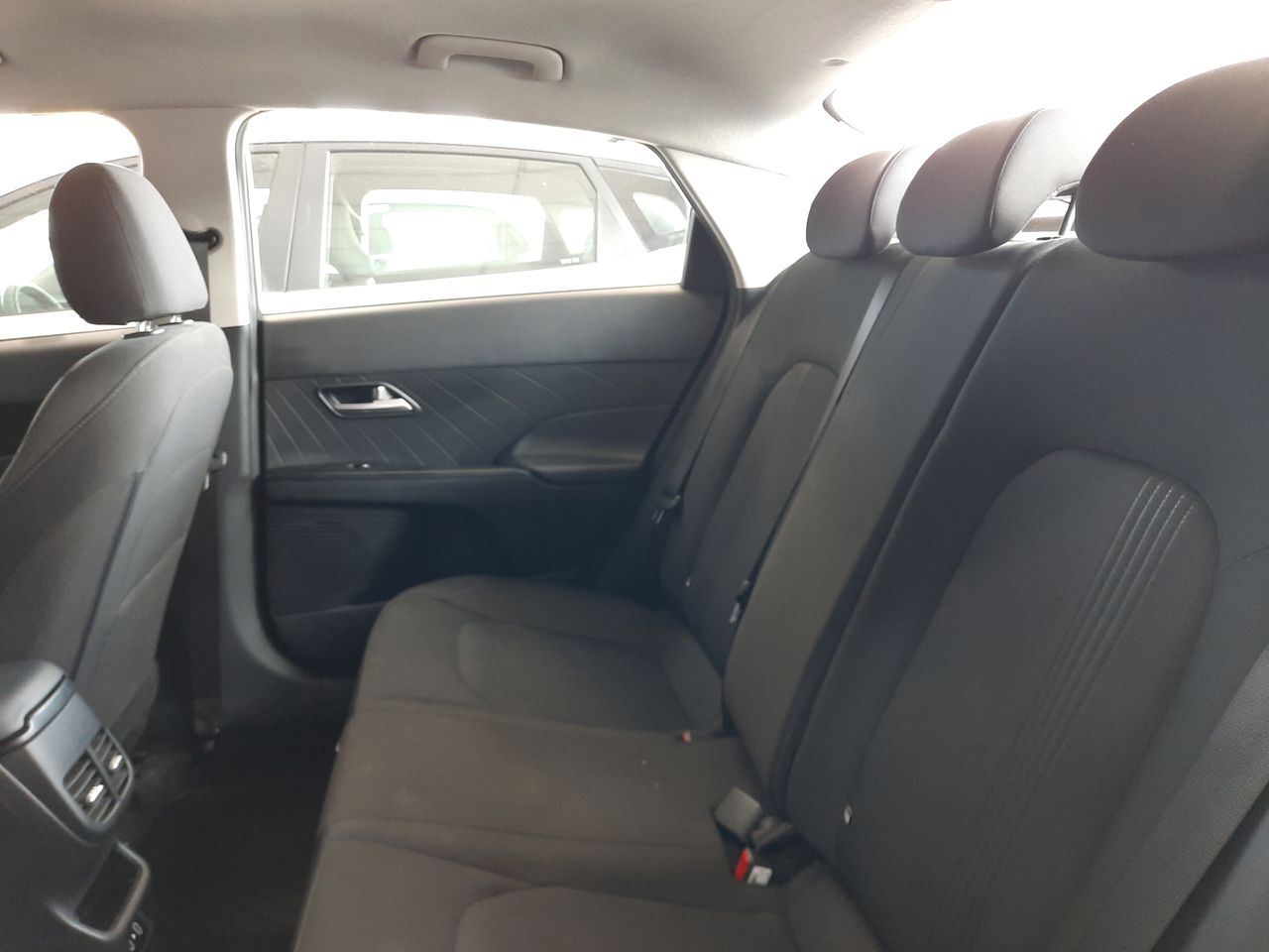 HYUNDAI - 12