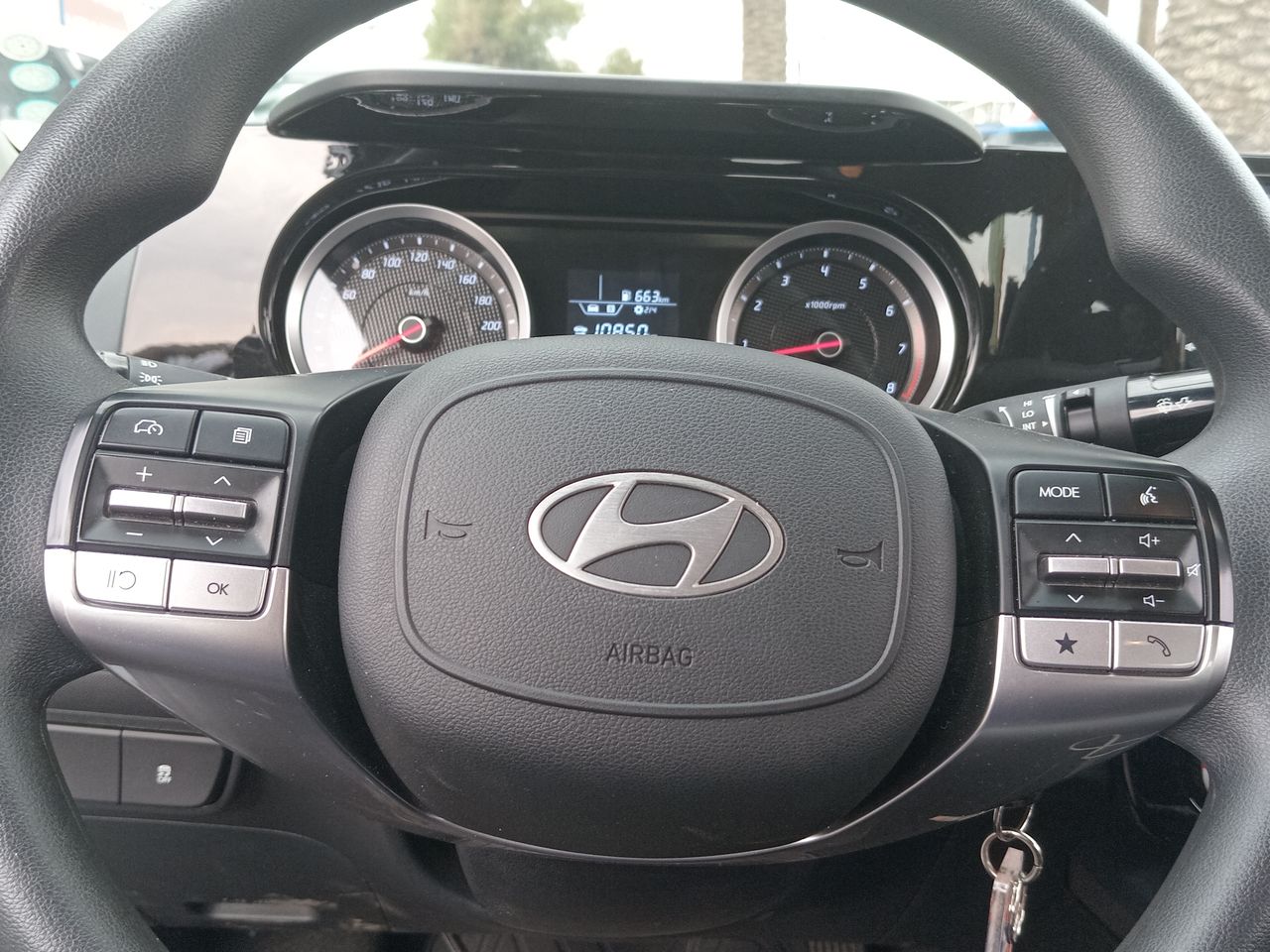 HYUNDAI - 27