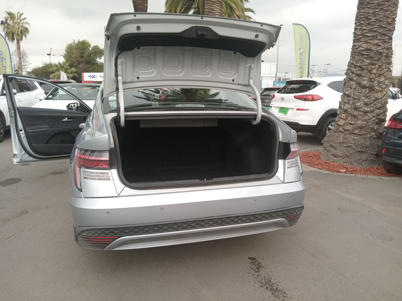 HYUNDAI - 22