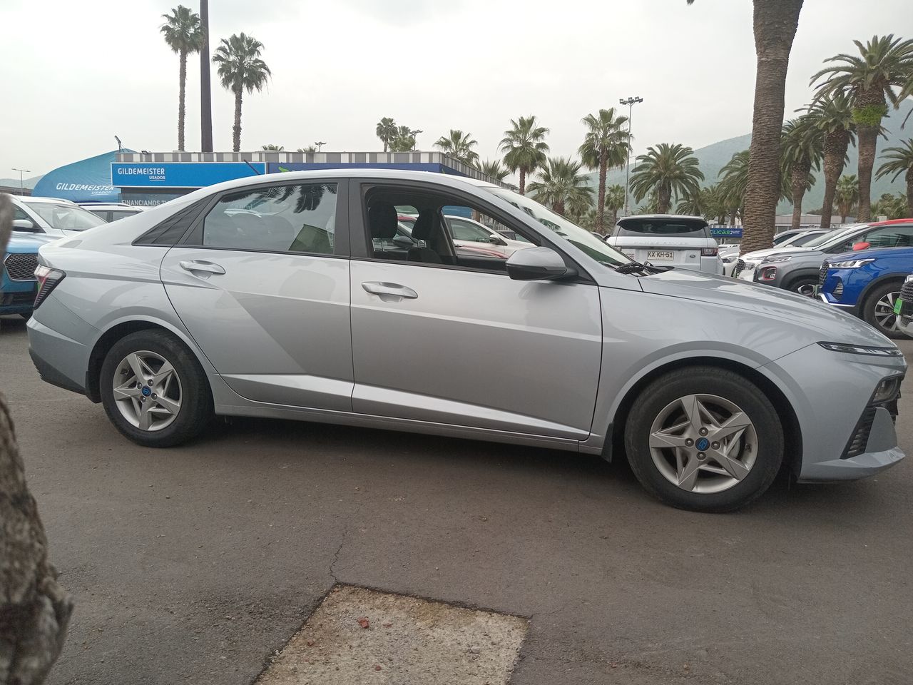 HYUNDAI - 8