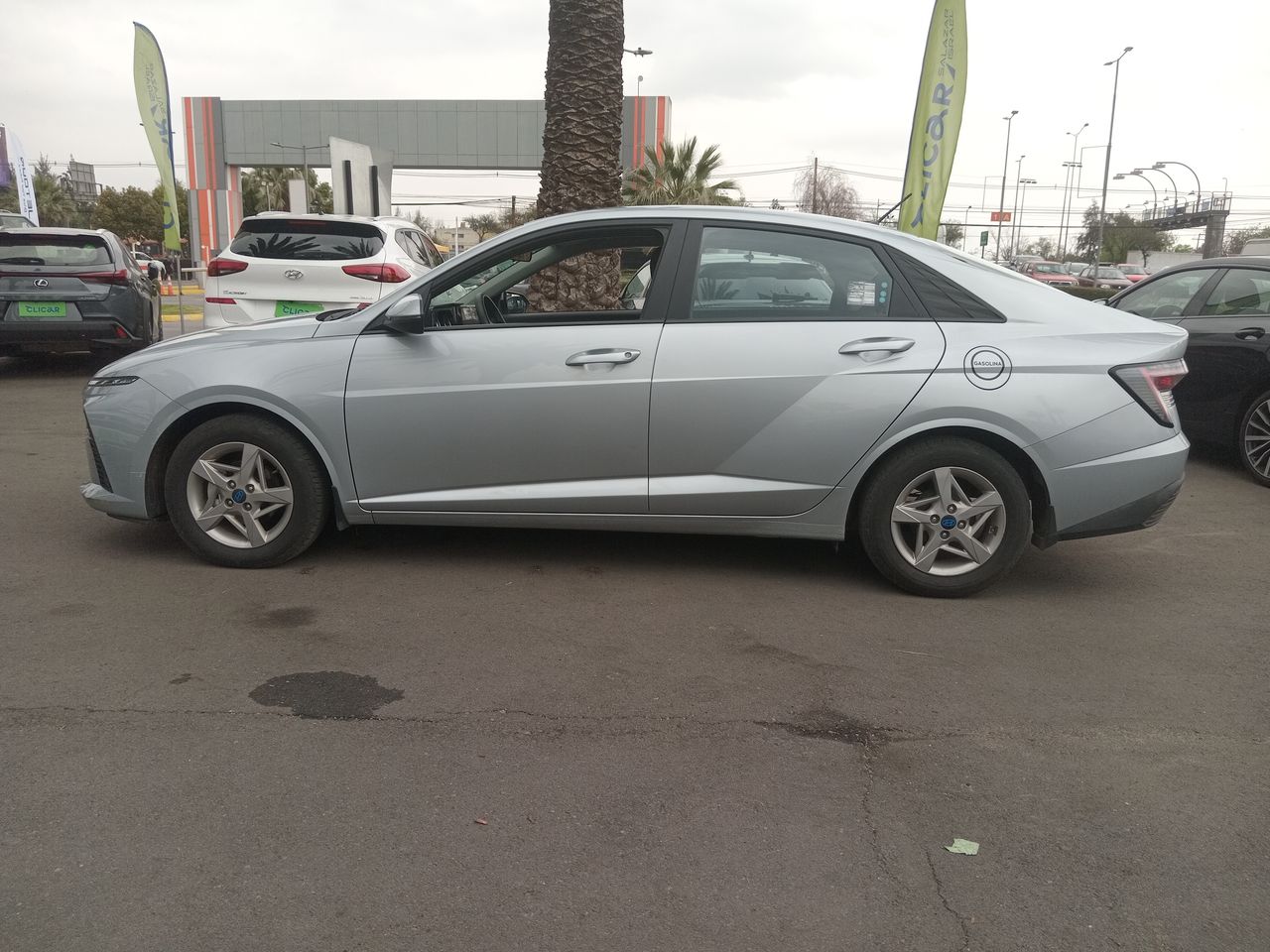HYUNDAI - 4